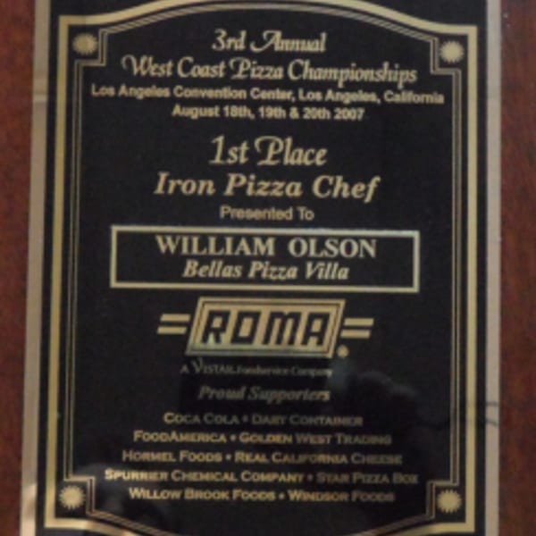 A plaque for Bella's Pizza Villa, awarded 1st Place Iron Pizza Chef at the 2007 West Coast Pizza Championships.