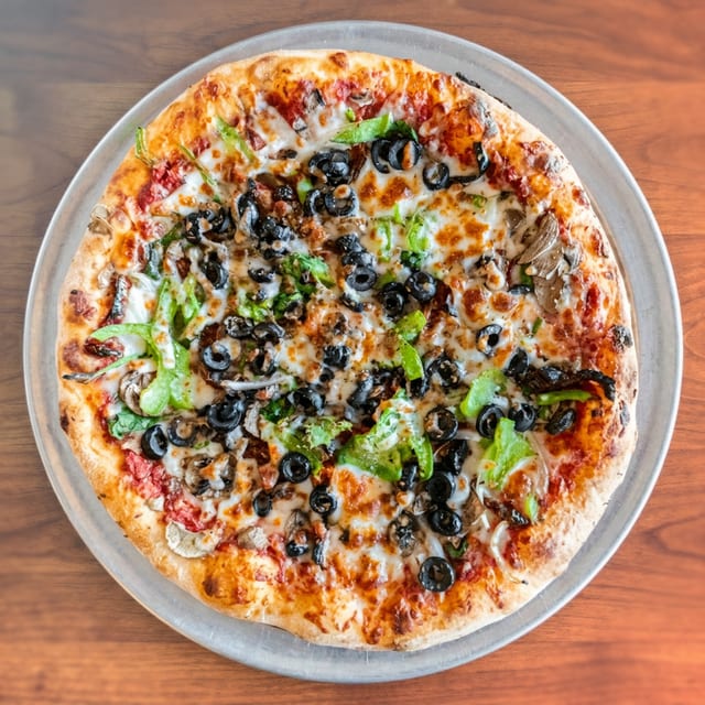 Vegetarian Pizza (Medium- 14").